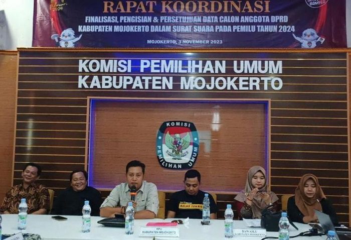 Rapat umum koordinasi KPU Kabupaten Mojokerto dalam penentuan DCT.(blok-a.com/Syahrul)