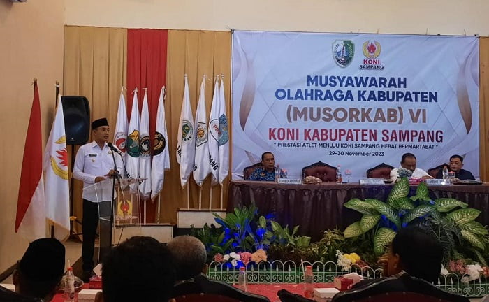 Wakil Bupati Sampang H. Abdullah Hidayat Saat Membuka Secara Resmi Musoroab VI (blok-a.com/Yusuf)