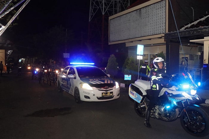 Personel Polres dan Kodim 0828/Sampang saat persiapan Patroli Skala Besar.(blok-a.com/Yusuf)