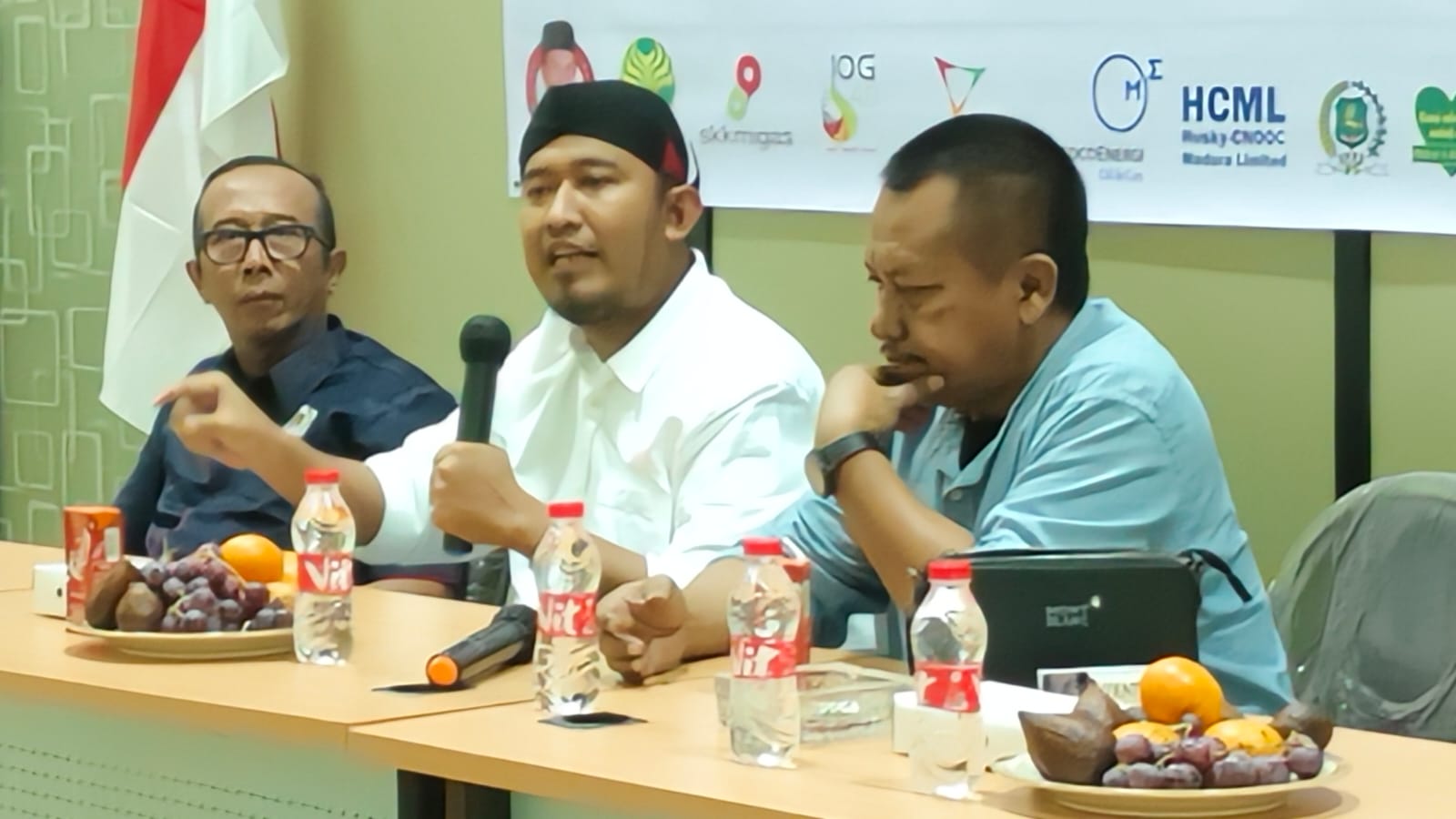 Dialog pariwisata bersama Bupati Sumenep di hall PWI Jatim, Jumat (15/12/2023).