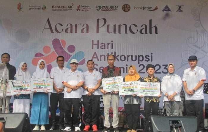 Peringatan Hakordia di Bojonegoro berlangsung meriah. Sabtu (9/12/2023).