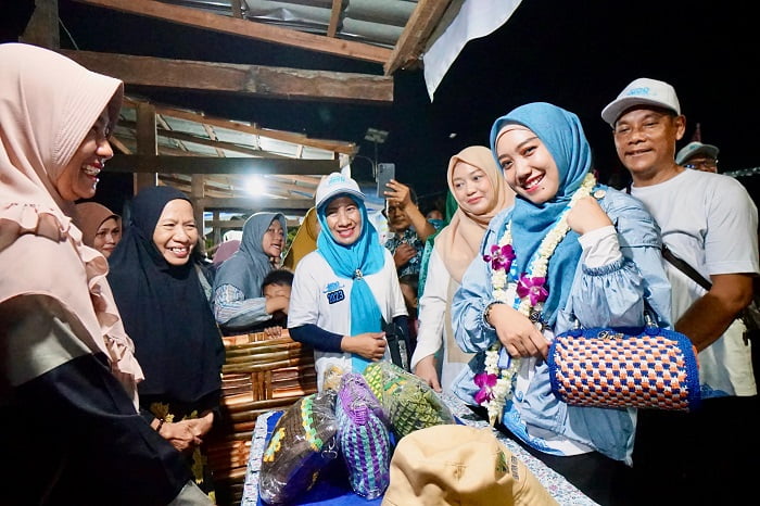 Ketua TP PKK Kabupaten Sidoarjo, Hj. Sa'adah Ahmad Muhdlor beserta tim dewan juri Sido Resik (Sidoarjo Revitalisasi Fungsi Kali) 2023.(Kominfo Kabupaten Sidoarjo)