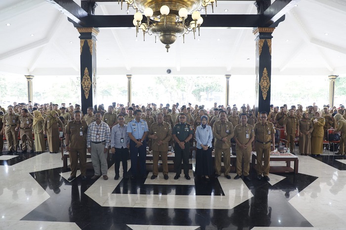 Pj Bupati Jombang melaunching penyaluran Dana Desa.(dok. Pemkab for blok-a.com)