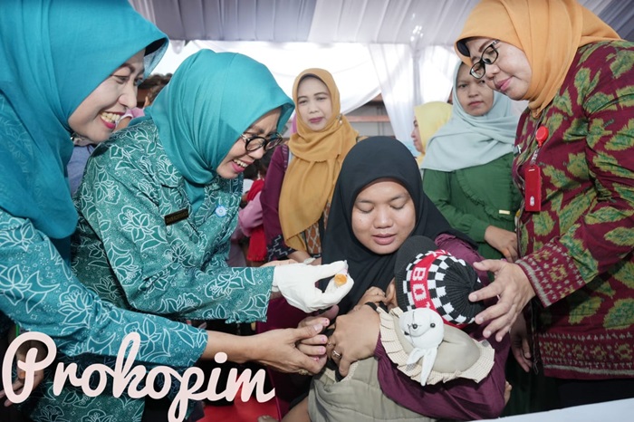 Kunjungan Bhakti Sosial Ketua DWP DJPK Kemenkeu RI ke Bojonegoro untuk percepatan penurunan angka stunting. (dok. Prokopim for blok-a.com)