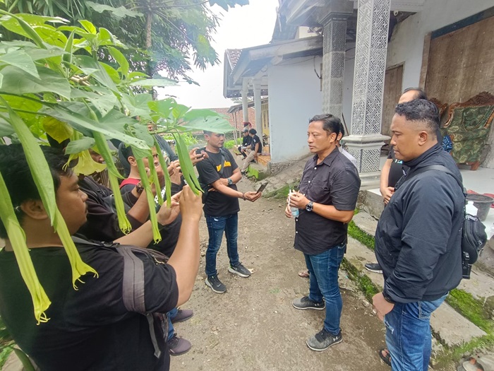 Hasil penggeledahan rumah bandar sabu Mojokerto.(dok. Resnarkoba for blok-a.com)