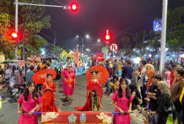 Teks : Gemerlap Thamrin Sambut Imlek 2024 di Bojonegoro (blok-a/Silvia)