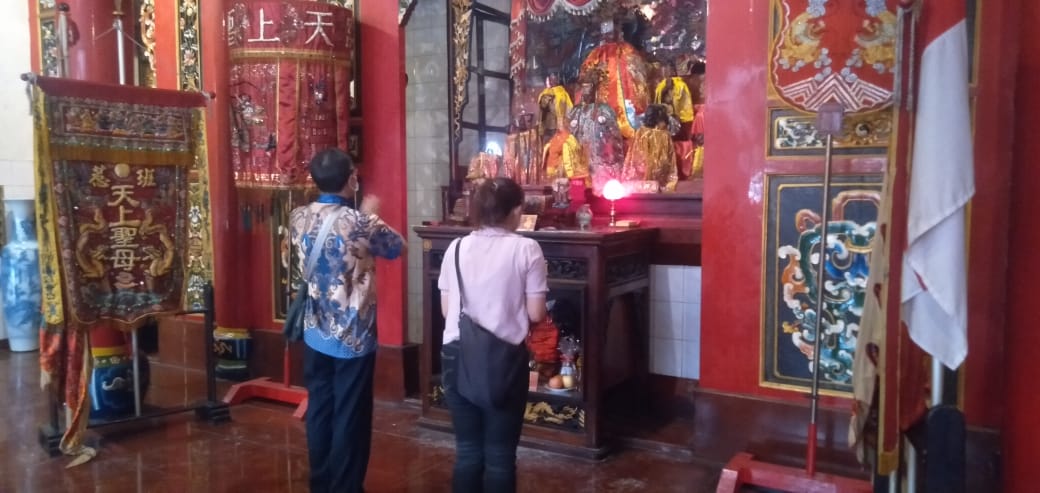 Suasana tempat ibadat Tri Dharma Hok Sian Kiong saat Hari Raya Imlek.(blok-a.com/Syahrul)