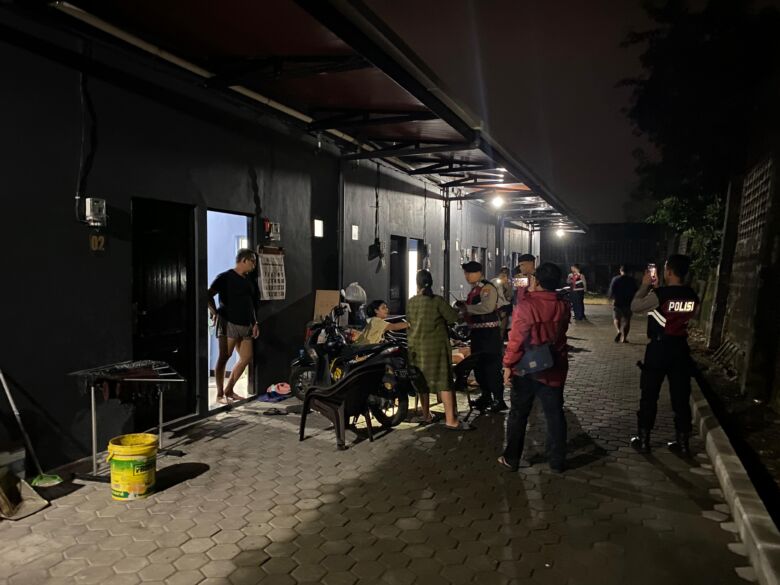 Razia kos-kosan oleh Satsamapta Polresta Mojokerto.(Dok. Polresta for blok-a.com)