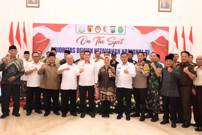On the Spot Dewan Ketahanan Nasional RI di Gedung Putih Pemkab Bojonegoro, Kamis (07/03/2024).