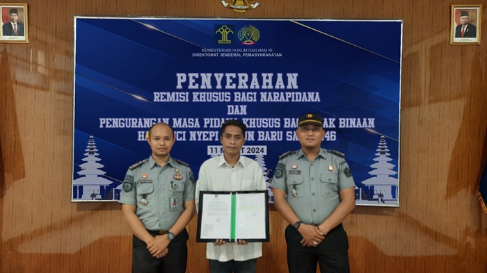 Warga binaan lapas kelas IIB Mojokerto mendapat remisi Nyepi 2024.(Dok.humas lapas for blok-a.com)