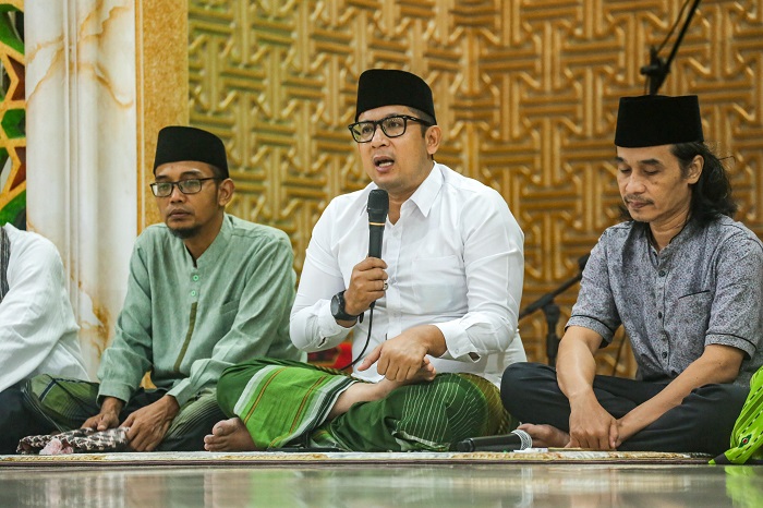 Kegiatan safari ramadan Pj Wali Kota Mojokerto, dengan salat subuh berjamaah di masjid Al-Mubarok.(Dok. Kominfo Kota Mojokerto for blok-a.com)