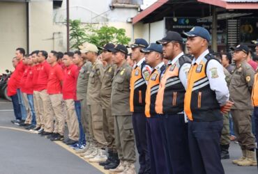 Apel gabungan untuk persiapan pengamanan malam takbir Hari Raya Idulfitri 1445 Hijriah.(Dokumen Polresta)