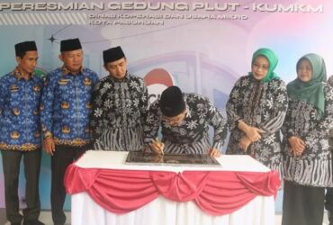 Wali Kota Pasuruan Gus Ipul resmikan Gedung PLUT-KUMKM.