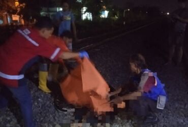Korban tewas tertabrak kereta api commuter line Dhoho.(blok-a.com/Syahrul)
