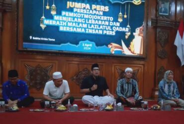 Pj Wali Kota dalam jumpa pers di pendopo Sabha Kridhatama Rumah Rakyat.(Blok-a.com/Syahrul)