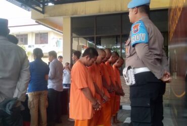 Beberapa pelaku tindak kejahatan kriminal berhasil diamankan di Polres Mojokerto.(Blok-a.com/Syahrul Wijaya)