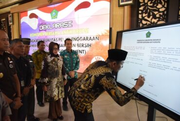 Deklarasi antikorupsi Plt Bupati Sidoarjo, Haji Subandi, SH, bersama Forkopimda Kabupaten Sidoarjo di Pendapa Delta Wibawa, Sidoarjo.