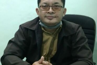 Teks foto : Kepala Desa Bakalan Wringinpitu, Nanang Heksa Sunarya