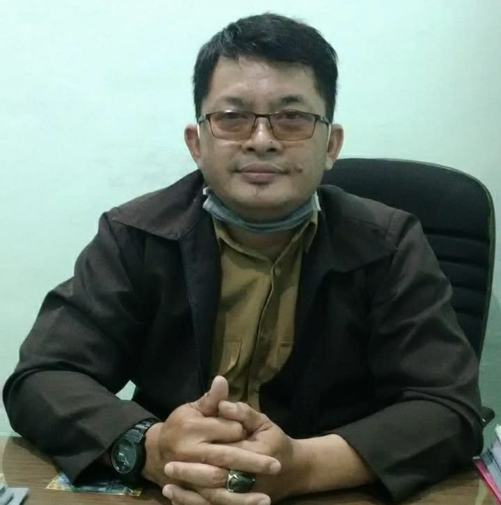 Teks foto : Kepala Desa Bakalan Wringinpitu, Nanang Heksa Sunarya