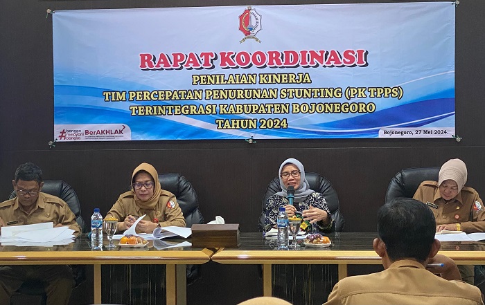 Rakor Penilaian Kinerja TPPS Terintegrasi Kabupaten Bojonegoro di Creative Room Lt. 6 Gedung Pemkab Bojonegoro Jl. P. Mas Tumapel Nomor 1, Senin (27/4/2024).