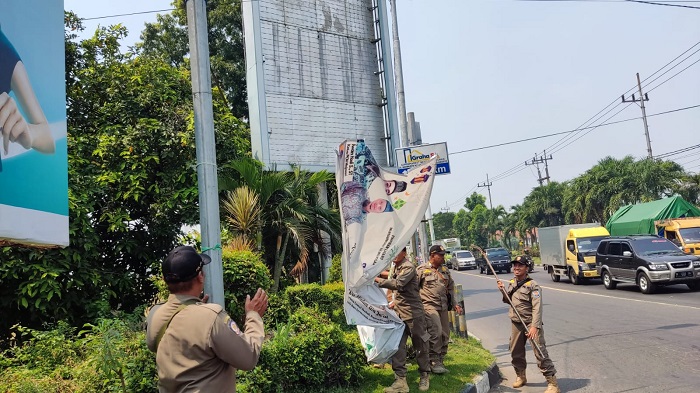Razia satpol PP di sejumlah titik lampu merah.(Dokumen satpol PP)