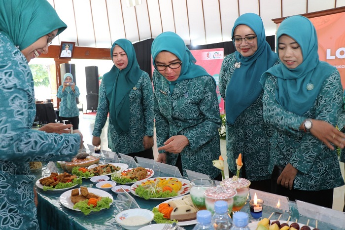 TP PKK Kabupaten Bojonegoro dalam Lomba Cipta Menu B2SA Tahun 2024.