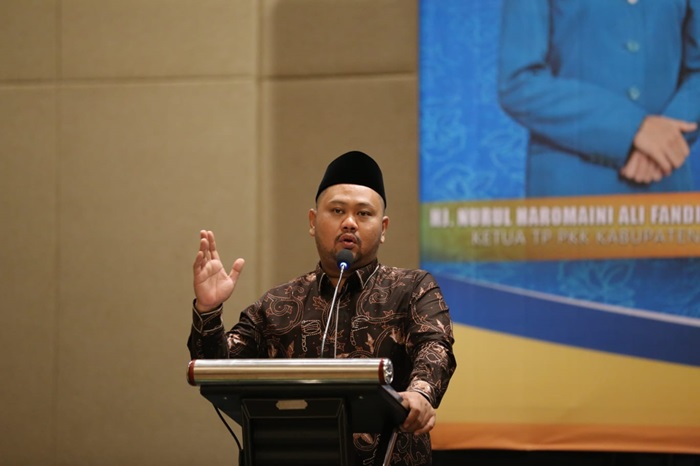 Bupati Yani saat menghadiri kegiatan Rapat Koordinasi Tim Penggerak PKK Kabupaten Gresik.