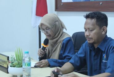 Kepala BPS Gresik Ir. Indriya Purwaningsih, menyampaikan cabe rawit dan beras memberikan andil terhadap deflasi bulanan sebesar 0,08 persen.