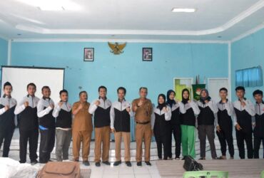 Para Siswa asal Sampang yang akan berlaga turut didampingi Kepala Cabang Dinas Pendidikan Sampang Provinsi Jawa Timur (blok-a.com)