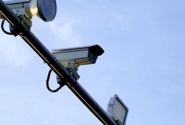 Ilustrasi: lampu ETLE terpasang (istockphoto)