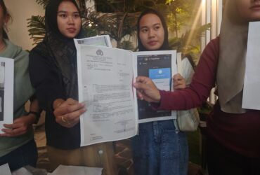 Warga yang menjadi korban penipuan investasi bodong.(Blok-a.com/Syahrul Wijaya)