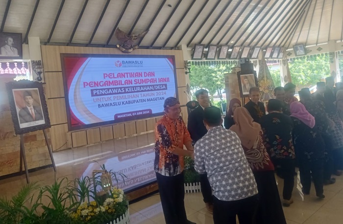 PJ Bupati Magetan, Ketua Bawaslu, Ketua KPU dan seluruh Forkopimda memberikan ucapan selamat kepada PKD terlantik