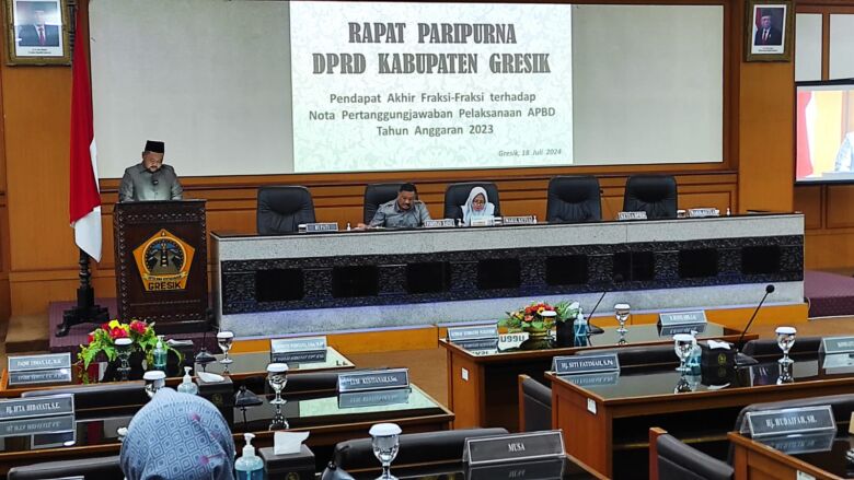 DPRD Gresik gelar rapat paripurna capaian PAD 2023.