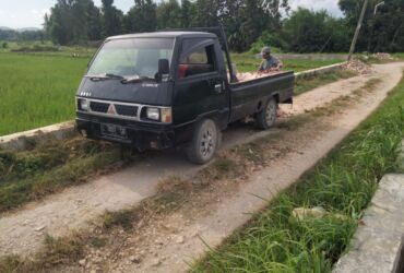 Proyek pengaspalan jalan di Desa Cangkreng, Kecamatan Lenteng, dapat teguran Dinas PUTR Sumenep.