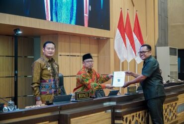 Fraksi atas Raperda Usulan Pemerintah Daerah dan Pendapat Bupati Lamongan atas Raperda Inisiatif DPRD tahun 2024.