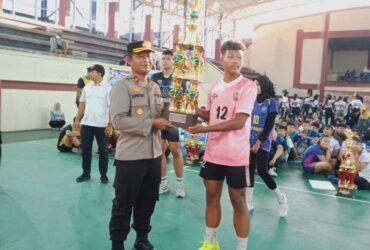 Penutupan kejuaraan bola voli Kapolres cup di GOR Seni kota Mojokerto.(Blok/a.com/Syahrul Wijaya)