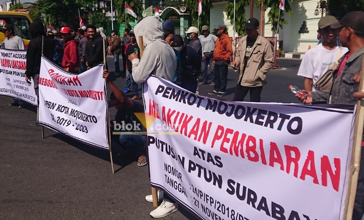 Modjokerto Watch