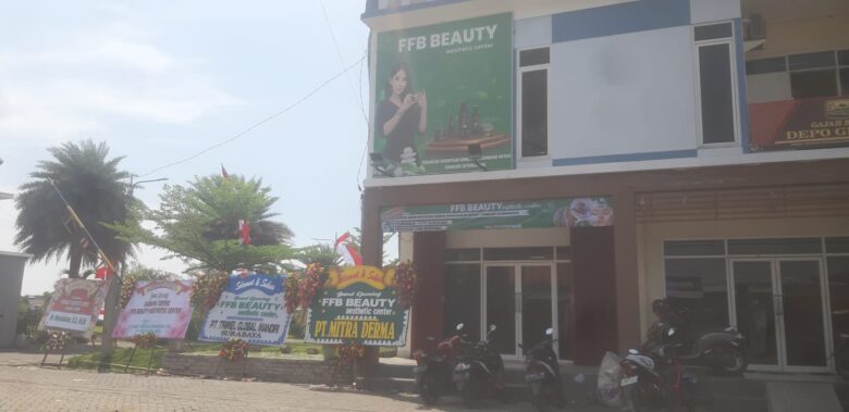 Gerai kecantikan FFB Beauty Aesthetic Center di Ruko Cerme Square Residence A1-09, Ngabetan, Gresik, Rabu (7/8/2024) resmi dibuka.