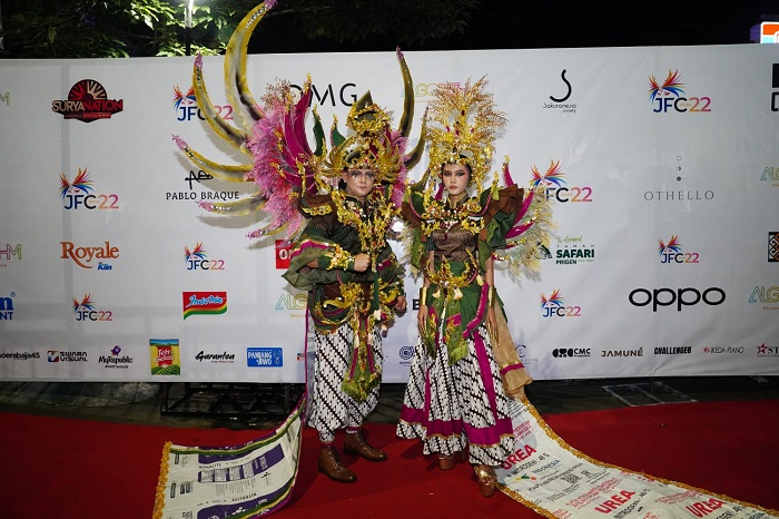Artwear Petrokimia Gresik di Jember Fashion Carnaval (JFC) 2024.