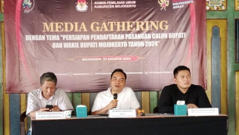 Media Gathering KPU bersama media.(Blok-a.com/Syahrul Wijaya)