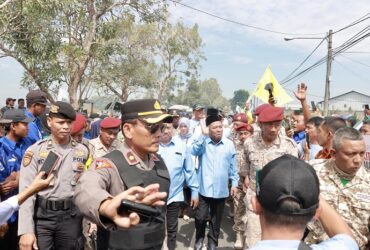 Pengamanan pendaftaran bakal calon bupati dan wakil bupati Jombang di kantor KPU Jombang.(dokumen Polres)