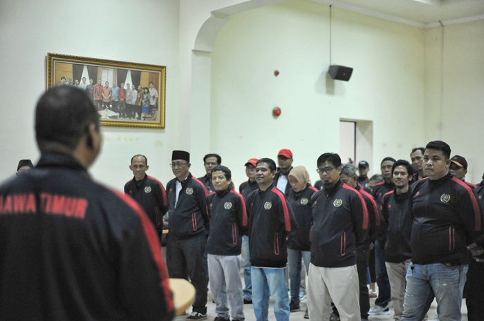 Pelepasan kontingen PWI Jatim yang akan berlaga di Porwanas XIV/2024, Jumat (16/8/2024).