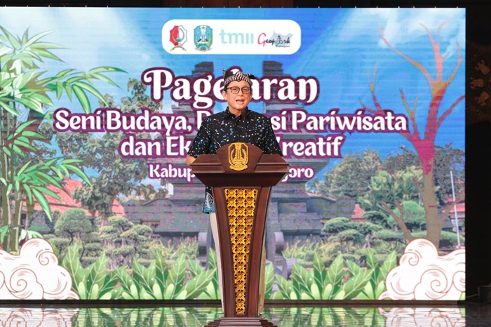 Pj Bupati Bojonegoro Adriyanto dalam Pagelaran Seni Budaya, Promosi Pariwisata dan Ekonomi Kreatif di TMII, Jakarta, Minggu (08/09/2024).