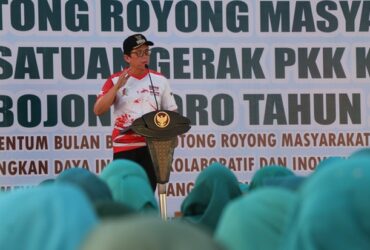 Pj Bupati Bojonegoro, Adriyanto di acara Puncak Peringatan BBGRM dan Hari Kesatuan Gerak PKK ke-52, Jumat (20/09/2024).