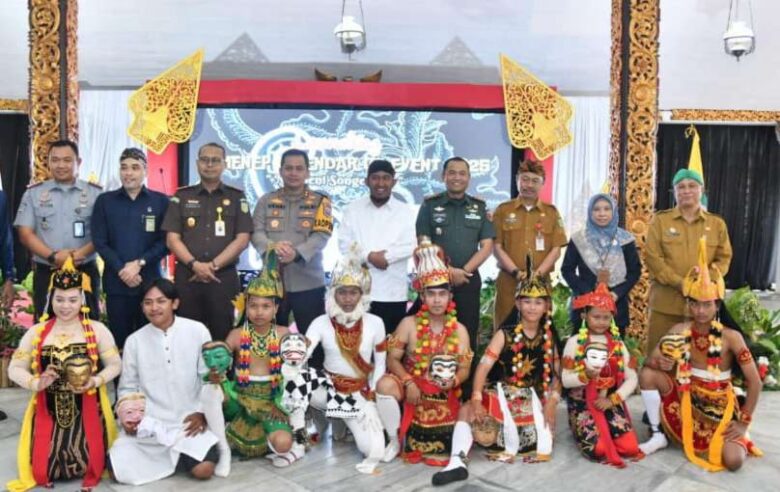 Bupati Sumenep Achmad Fauzi usai peluncuran Calendar of Event Sumenep 2025 di Pendopo Keraton Agung, Sumenep, Selasa (24/9/2024).