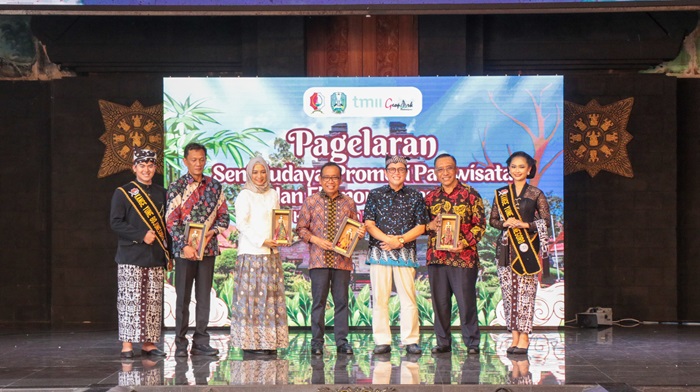 Pj Bupati Bojonegoro Adriyanto dalam Pagelaran Seni Budaya, Promosi Pariwisata dan Ekonomi Kreatif di TMII, Jakarta, Minggu (08/09/2024).