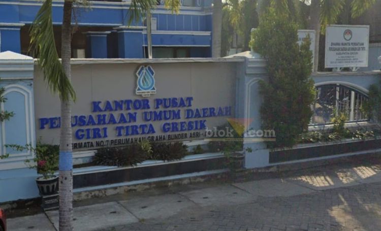 Kantor pusat PDAM/Perumda Giri Tirta Gresik. (blok-a.com/ivan)