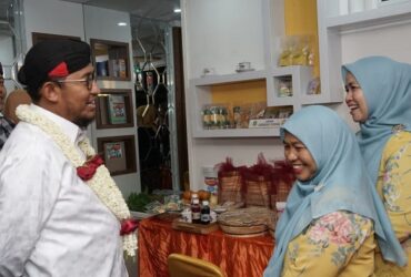 Bupati Sumenep Achmad Fauzi usai membuka Madura Night Vaganza.