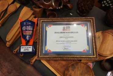 Penghargaan yang diraih Dekranasda Bojonegoro di Jatim Fest 2024.