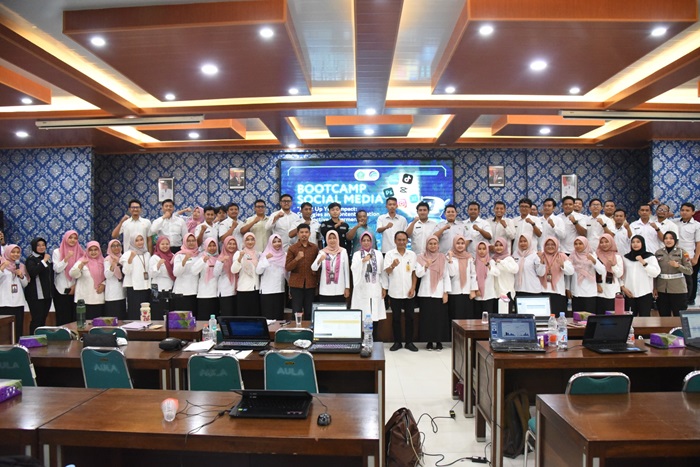 Penutupan kegiatan pelatihan admin Medsos OPD di aula BKD Kabupaten Sidoarjo.